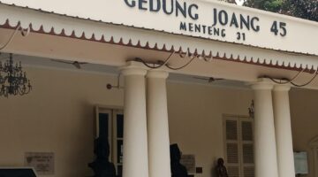 Prof DR Sutan Nasomal Meminta Presiden RI Merawat Gedung Juang 45 Menteng Jak-Pus Serta Di Fungsikan Kembali