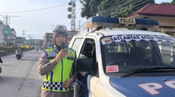 Polisi Bersama Masyarakat, Satlantas Polres Aceh Tenggara Gelar Polisi Meupep-Pep, Edukasi Keselamatan di Pagi Hari