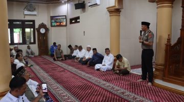 Pererat Silaturahmi, Kapolres Aceh Tenggara Bersama Bupati dan PJU Polres Laksanakan Sholat Jumat Keliling